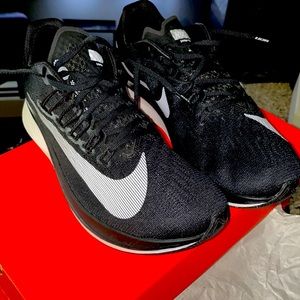 Nike zoom fly on sale‼️‼️‼️‼️